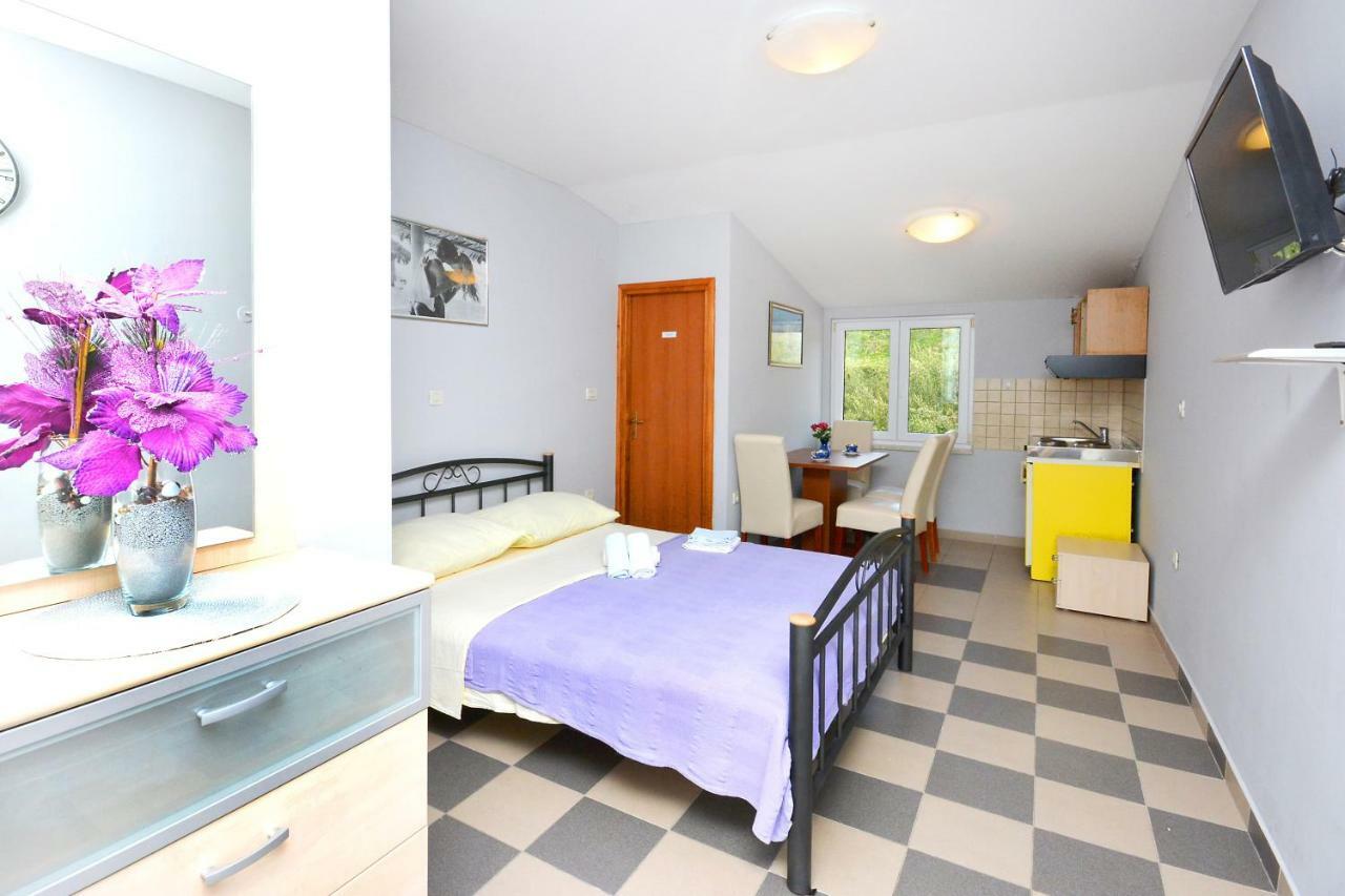 Beach Apartman Petra Podstrana Eksteriør billede